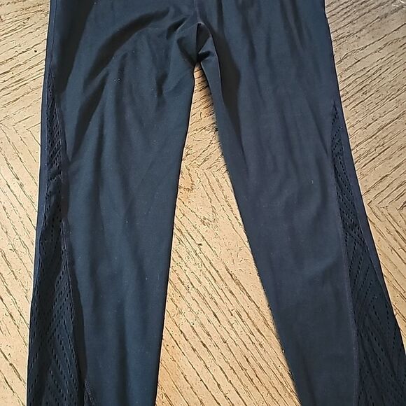 Black maternity leggings size S by Gap Blackout technology - Picture 11 of 13
